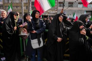 تشییع شهیدان لاریجانی، سلیمانی و شهدای ناو دنا +عکس