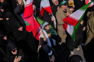 تشییع شهیدان لاریجانی، سلیمانی و شهدای ناو دنا +عکس