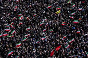 تشییع شهیدان لاریجانی، سلیمانی و شهدای ناو دنا +عکس