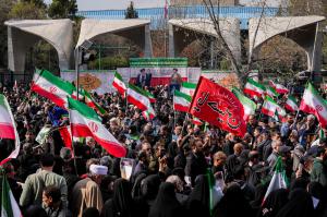 تشییع شهیدان لاریجانی، سلیمانی و شهدای ناو دنا +عکس