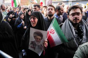 تشییع شهیدان لاریجانی، سلیمانی و شهدای ناو دنا +عکس