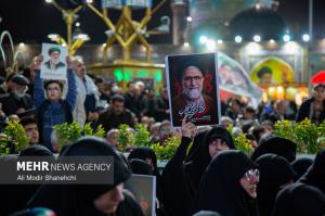 آیین وداع با پیکر شهید «اسماعیل خطیب» در حرم رضوی +عکس