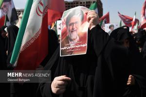 تشییع پیکر مطهر شهید «اسماعیل خطیب» در مشهد +عکس