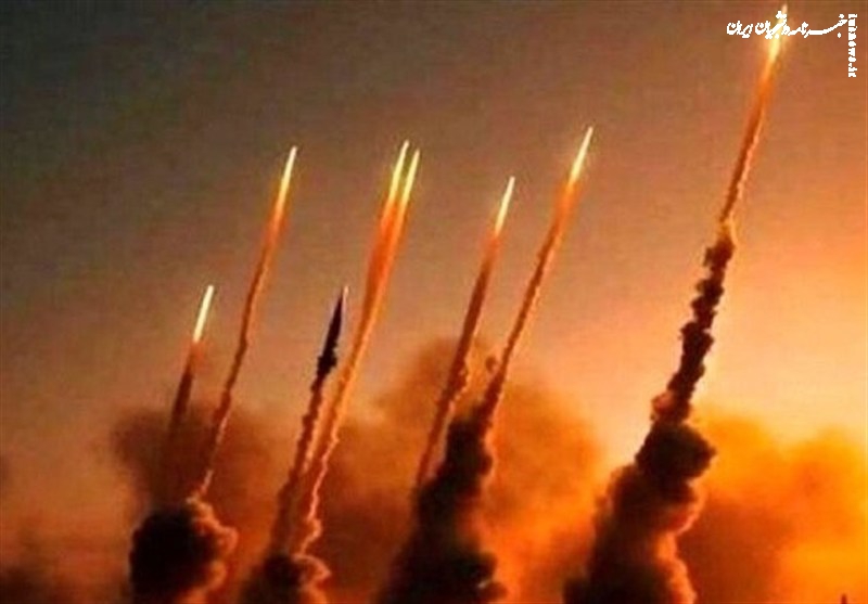 موشکباران ناو بالگردبر آمریکایی حامل ۵۰۰۰ تفنگدار تروریست 