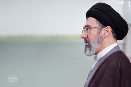 رهبر انقلاب: متجاوزین را رها نمی‌کنیم/ مدیریت تنگه هرمز را به مرحله جدیدی وارد می‌کنیم!