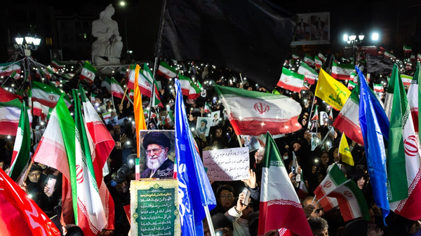 جنبه پنهان مردم؛ در بیانات آیت‌الله خامنه‌ای