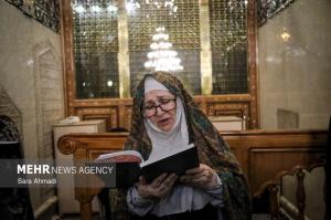 حرم مطهر رضوی در سوگ شهادت امام جعفر صادق(ع) +عکس