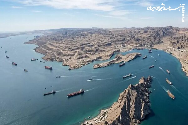 با وجود اقدام آمریکا حرکت کشتی‌ها در تنگه هرمز ادامه دارد
