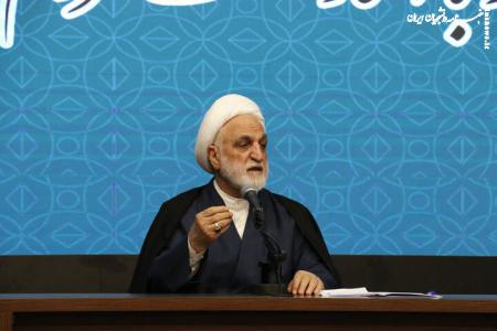جمهوری اسلامی ذره‌ای از حقوق ملت کوتاه نیامده و نخواهد آمد