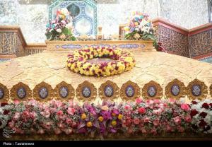 گل‌آرایی ضریح اخت‌الرضا(س) +عکس