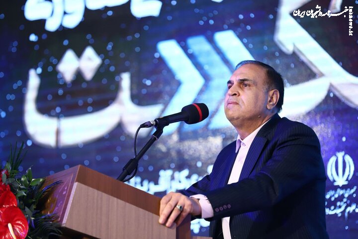 نقش رهبر شهید در افزایش سهم جهانی ایران در فناوری نانو