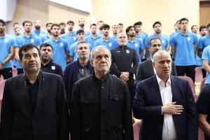 رئیس جمهور مهمان ویژه تیم ملی فوتبال ایران شد+ تصاویر