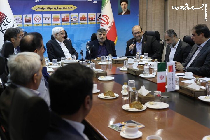 عارف: اکنون دورانی است که باید ساعت را از مچ دست خود باز کنیم