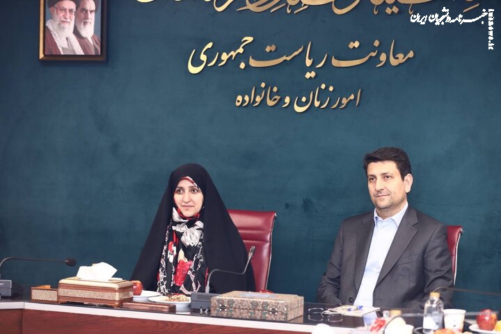 بهروزآذر: زنان از قطعی اینترنت بیشترین صدمه را دیده‌اند / شکاف دیجیتال در حال افزایش است