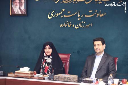 بهروزآذر: زنان از قطعی اینترنت بیشترین صدمه را دیده‌اند / شکاف دیجیتال در حال افزایش است