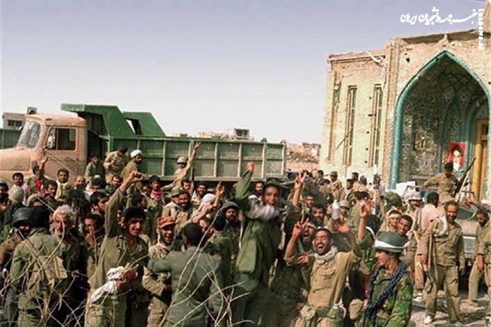 هر متجاوزی که به حریمِ ایران چنگ بزند، دستش قطع خواهد شد