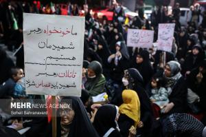 مراسم مناجات و توسل به امام زمان(عج) در رواق کشوردوست +عکس
