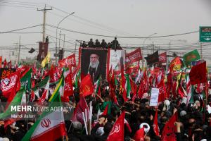 تشییع پیکر مطهر رهبر شهید انقلاب در قم +عکس