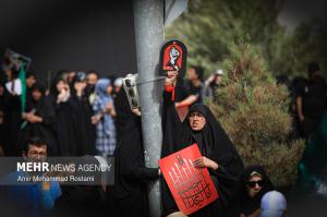 تشییع پیکر مطهر رهبر شهید انقلاب در قم +عکس
