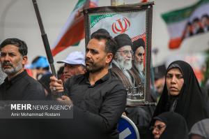 تشییع پیکر مطهر رهبر شهید انقلاب در قم +عکس