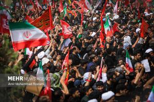 تشییع پیکر مطهر رهبر شهید انقلاب در قم +عکس