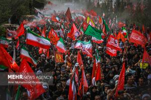 تشییع پیکر مطهر رهبر شهید انقلاب در قم +عکس