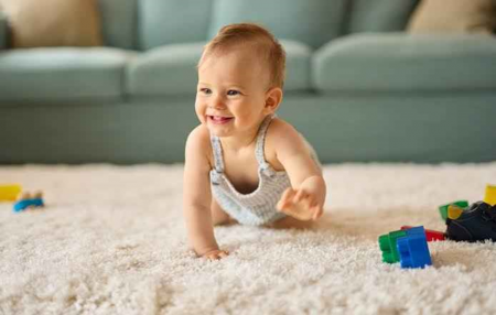 ایمن ترین روش تمیزکردن لکه های فرش وقتی کودک دارید