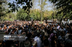 تشییع پیکر زنده‌یاد «اکبر عبدی»