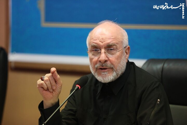 شرط ایران قوی، وحدت حول محور ولایت است