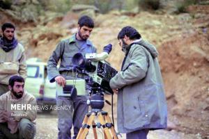 عکاسان و خبرنگاران در دفاع مقدس +عکس