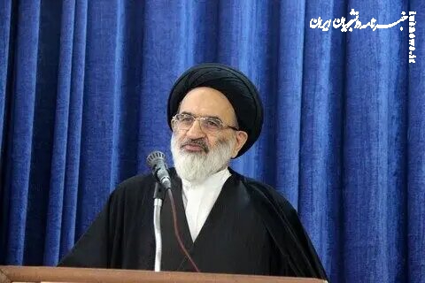 تقوی: جواب همه جنایتکاران را از سنگر علم باید بدهیم / ما از تنگه هرمز به هیچ وجه نمی‌گذریم