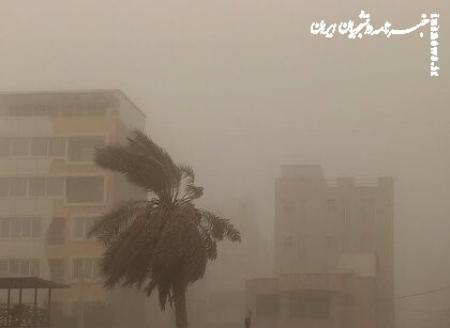 تندباد و گردوخاک در راه تهران