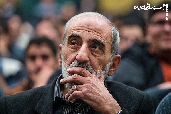کجای این دو پیشنهاد شرافتمندانه و عزتمندانه است؟!