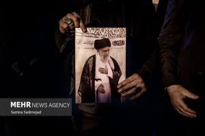 استقبال از رئیس جمهور در بازگشت از نیویورک +عکس