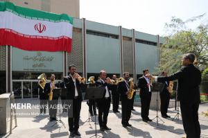 مراسم روز پرچم در دانشگاه تهران +عکس