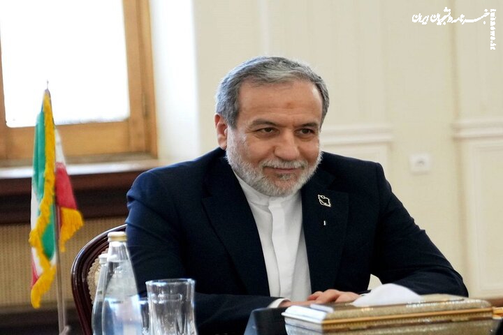 ایران قاطعانه از منافع و امنیت ملی خود دفاع می‌کند