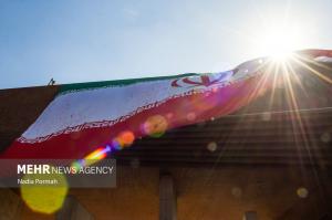 آیین گرامیداشت پرچم مقدس ایران در دانشگاه شریف +عکس