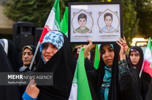 آیین گرامیداشت پرچم مقدس ایران در دانشگاه شریف +عکس