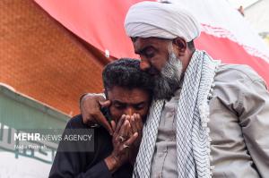 آیین گرامیداشت پرچم مقدس ایران در دانشگاه شریف +عکس