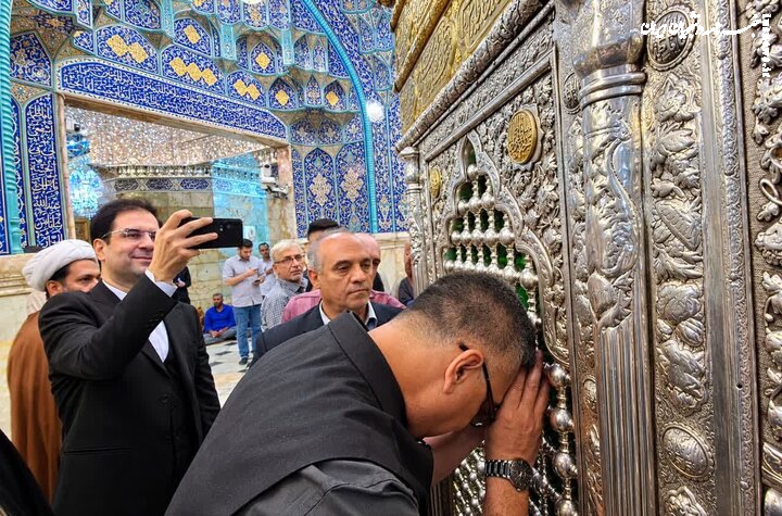 سفیر جدید هند در ایران به زیارت حرم حضرت معصومه(س) مشرف شد