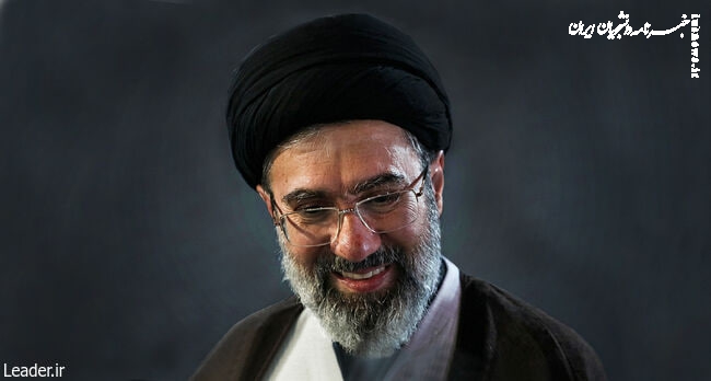 ارجمندترین نمادهای صلابت و شجاعت / تاریخ نهضت و انقلاب اسلامی مملوّ از صحنه‌های حضور زینبی بانوان و دختران ایران