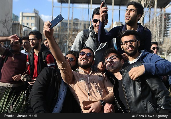 بدرقه زوج های دانشجو دانشگاه امیر کبیر به مشهد مقدس