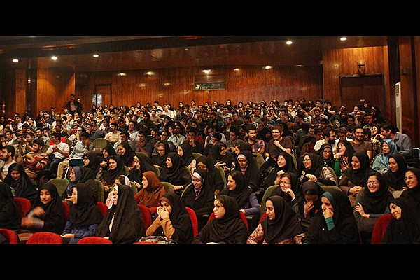 عکس:: «ایران برگر» به دانشگاه شریف رفت