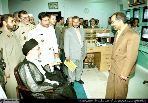 بازدید رهبر انقلاب از صنایع نظامی پارچین