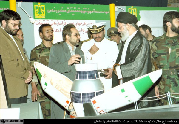 بازدید رهبر انقلاب از صنایع نظامی پارچین