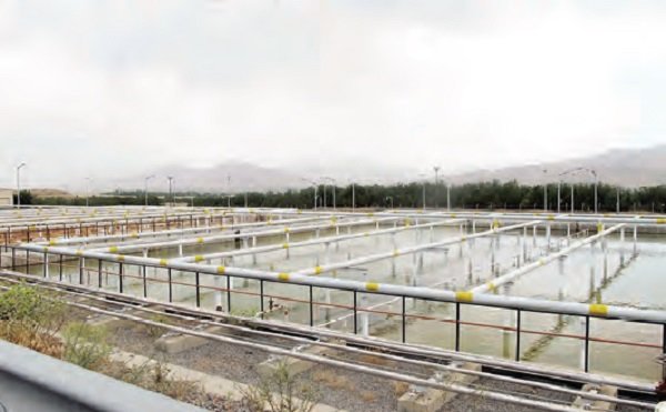 استخر آب‌های خروجی از تاسیسات آب سنگین در اراک
