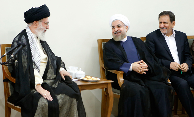 روحانی و رهبر انقلاب