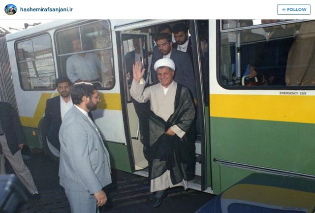 هاشمی‌رفسنجانی در اتوبوس شرکت واحد +عکس