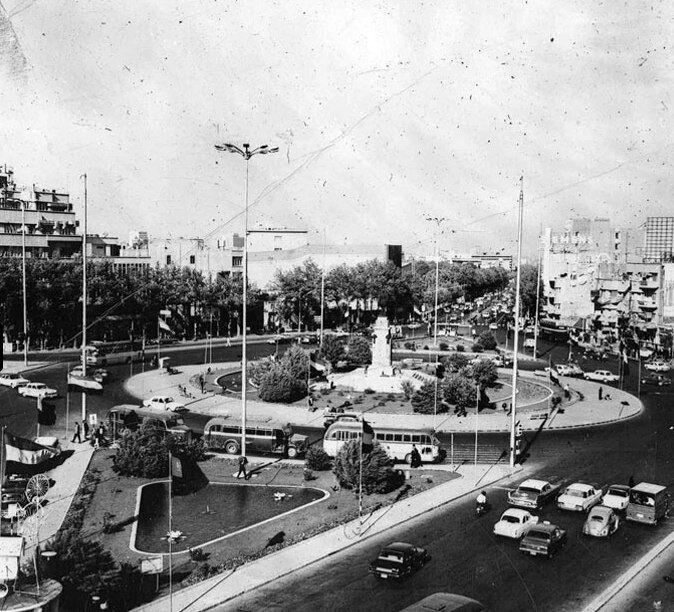 عکس میدان انقلاب اسلامی تهران