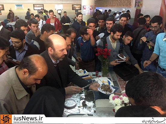 تصویر غذای ویژه دانشگاه شیراز بمناسبت روز دانشجو